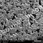 異形粉(イレギュラー粉)を使用した多孔質金属のSEM(走査型電子顕微鏡)画像 公称濾過精度60μmのSUS製多孔質焼結金属フィルター