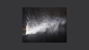 焼結金属を使用した気体を流すだけのバブリングノズルによる微細気泡発生の様子 バブリングノズルによる微細気泡発生の様子